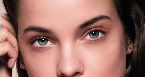 Make up d’autunno, nude look vira sui colori neutri della Terra