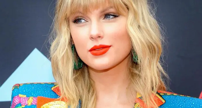 Taylor Swift da record il nuovo album è già in testa alle classifiche