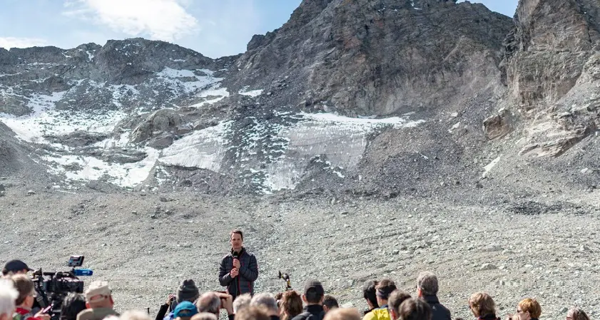Legambiente fa il «funerale» ai ghiacciai in sparizione: oggi Marmolada, domani Brenta