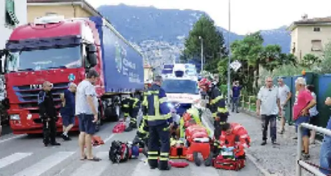 Arco: attraversa sulle strisce centrato da una moto, gravissimo un uomo di 29 anni