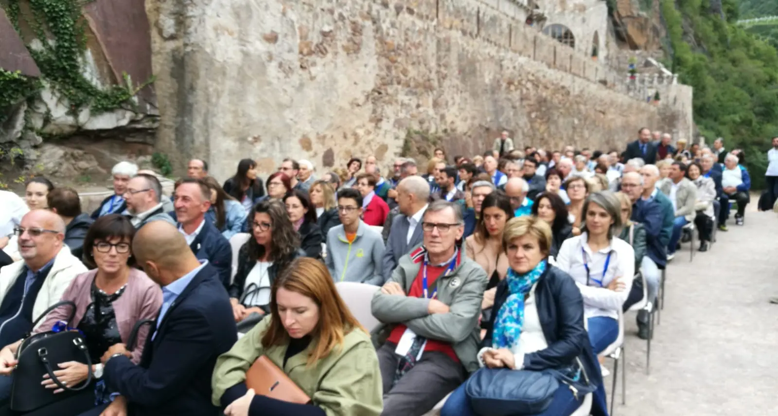Giardino dei Ciucioi: folla all'inaugurazione con le visite guidate - VIDEO