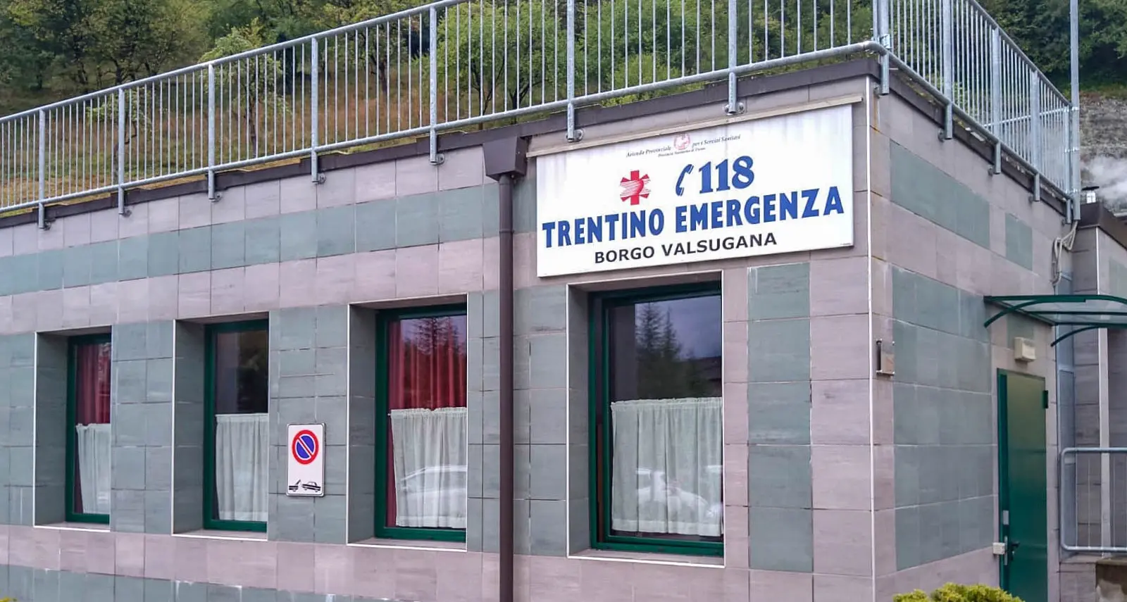 Parto sprint, la bimba nasce in auto Mamma e papà erano appena partiti da Borgo per raggiungere l'ospedale Santa Chiara