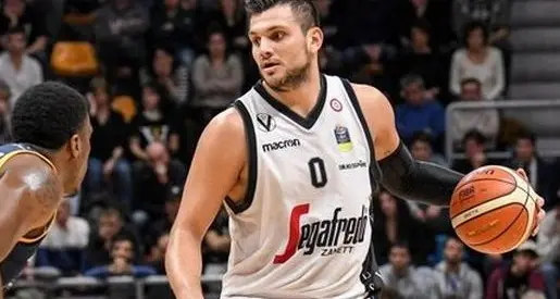 Colpaccio dell'Aquila Basket arriva l'ala della Nazionale Alessandro Gentile