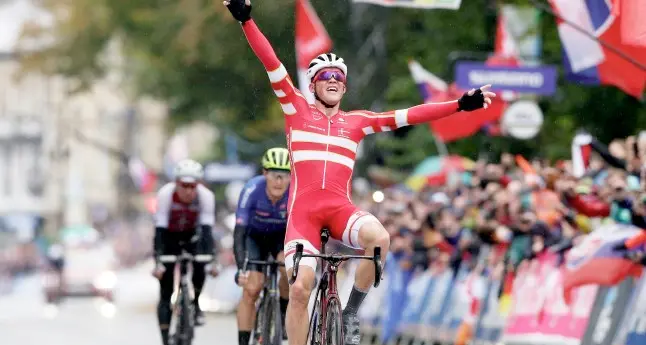 Trentin, sfuma il sogno mondiale Pedersen lo brucia in volata