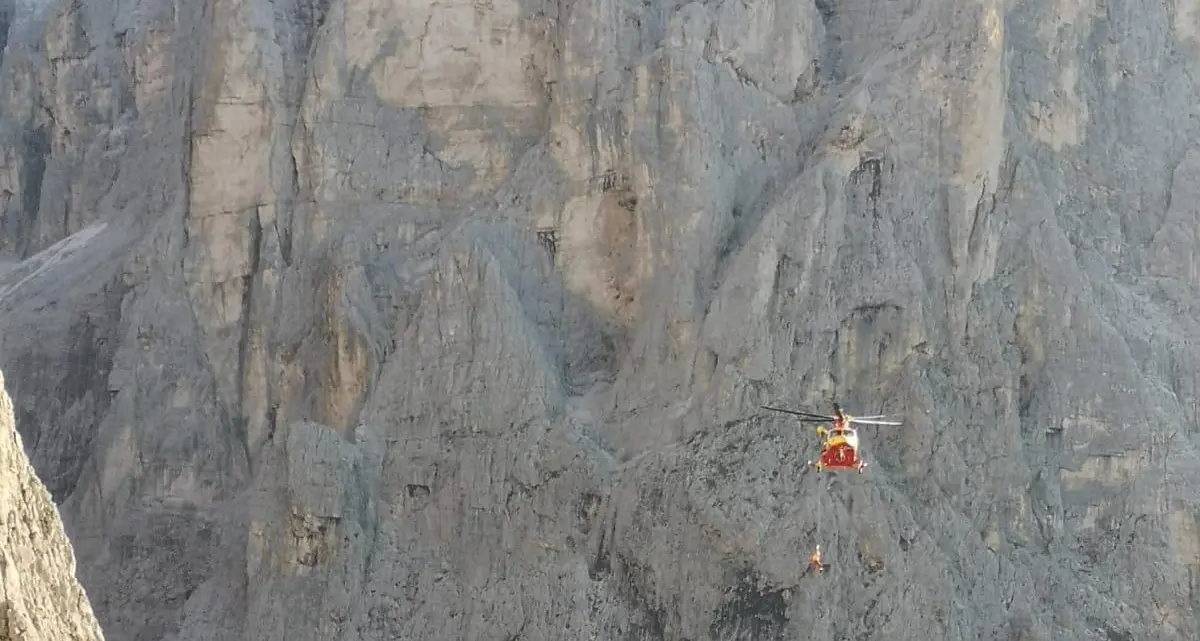 Precipitano dal Sass Maor: recuperati senza vita due alpinisti