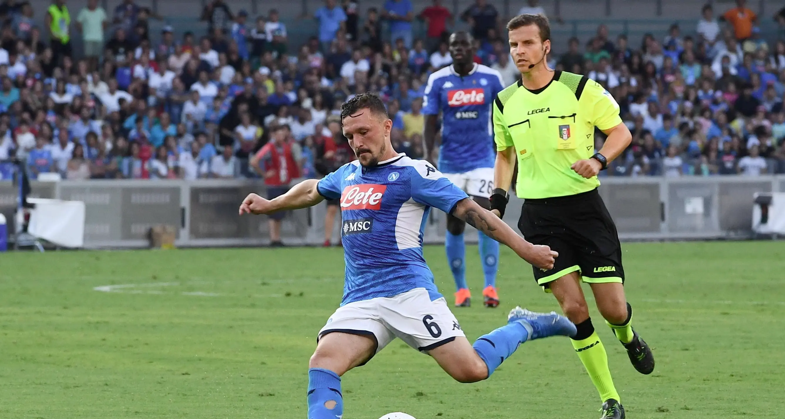 E' Napoli show la Samp affonda