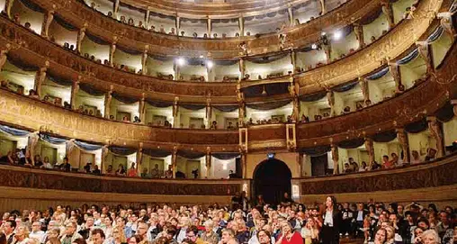 Il Teatro Sociale compie 200 anni e fa festa per due giorni