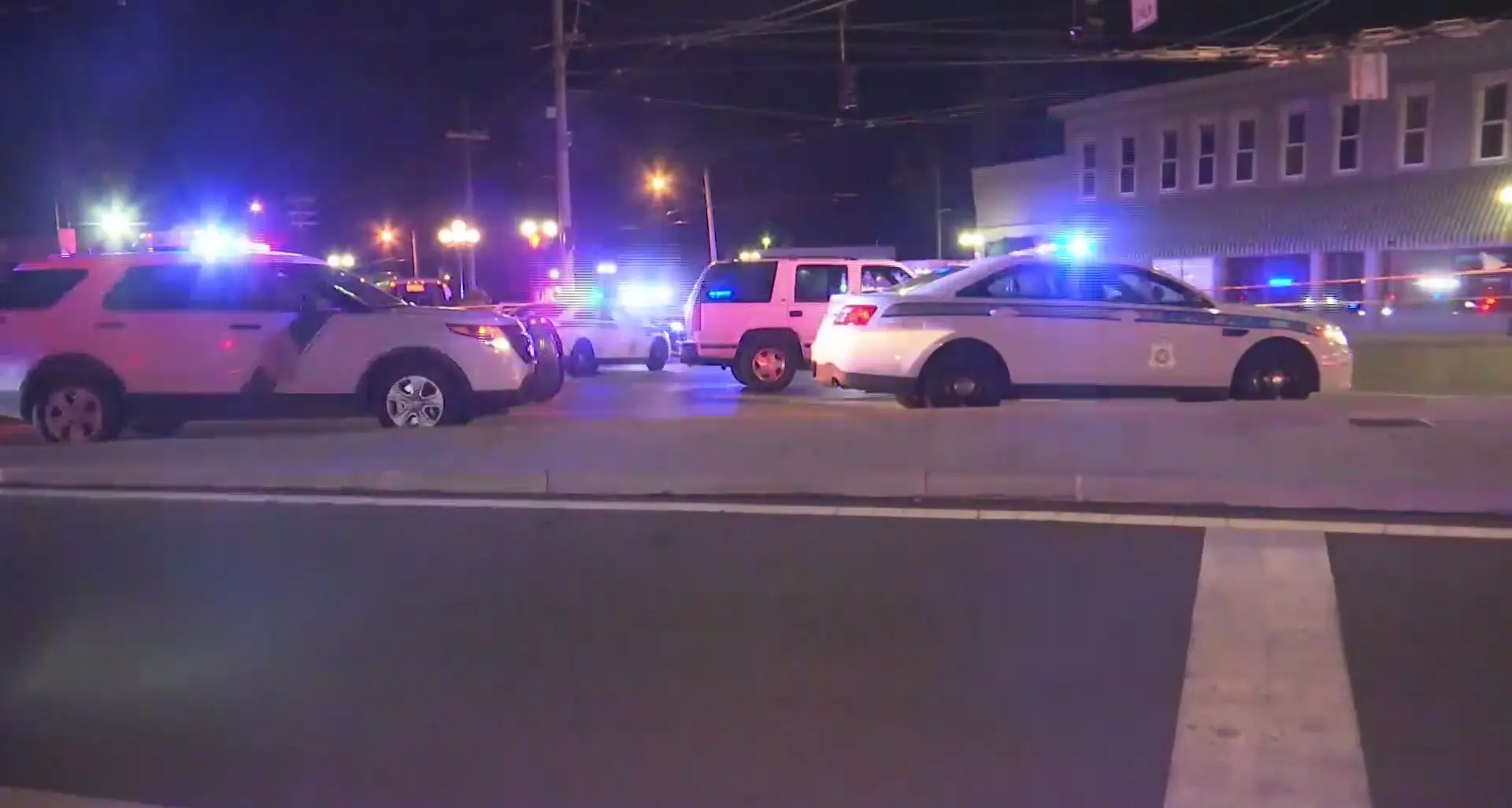 Altra strage in America: uomo armato fa 9 morti in Ohio, dopo i 20 in Texas