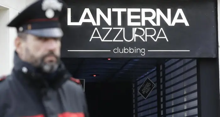 Per la strage della discoteca sette arresti: la banda faceva rapine con lo spray urticante