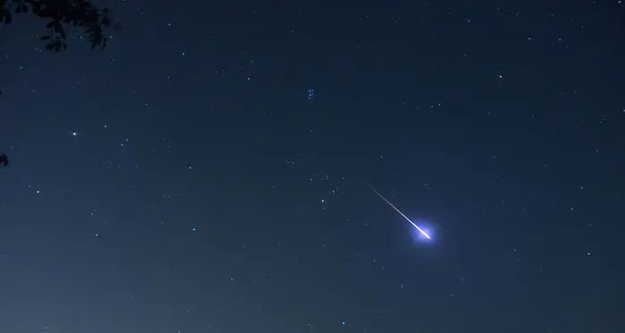 Nel cielo di agosto ci sono tante stelle cadenti e due volte Luna nuova
