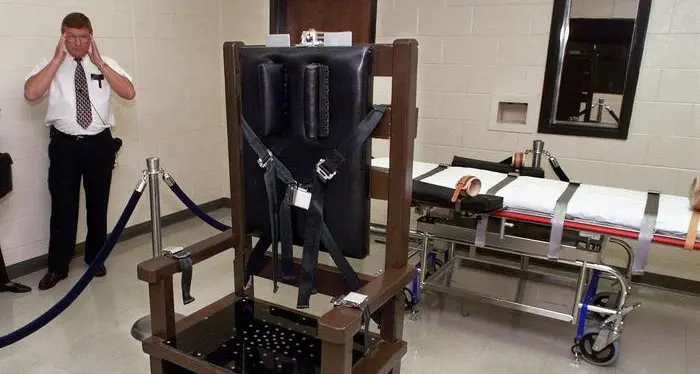 Tennessee, esecuzione capitale con la sedia elettrica