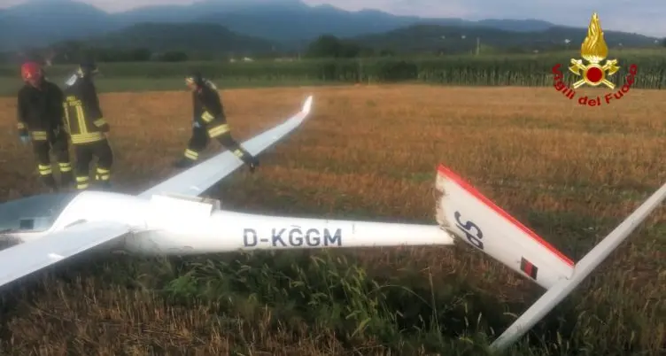 Al meeting di volo di Macerata due alianti si scontrano e cadono salvi i due piloti altoatesini