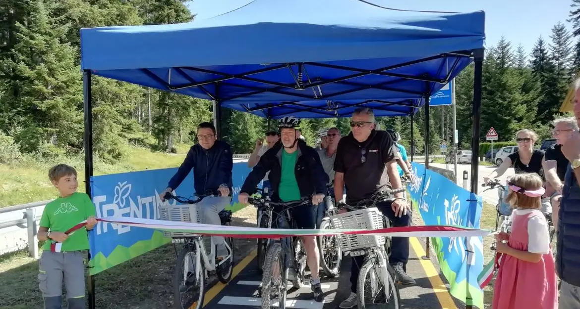 Inaugurati 5 chilometri della ciclabile della Mendola: \"Un'opera strategica\"