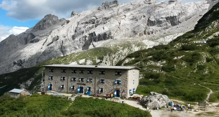 Vacanza in rifugio gratis ma senza cellulare Già 19mila domande