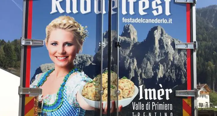 Imer a tutto canederlo: fino a domenica la festa tra folk e gastronomia