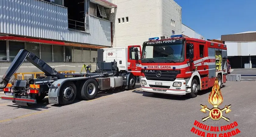 Riva, allarme per un incendio alla Cartiera, tutto risolto grazie ai vigili del fuoco