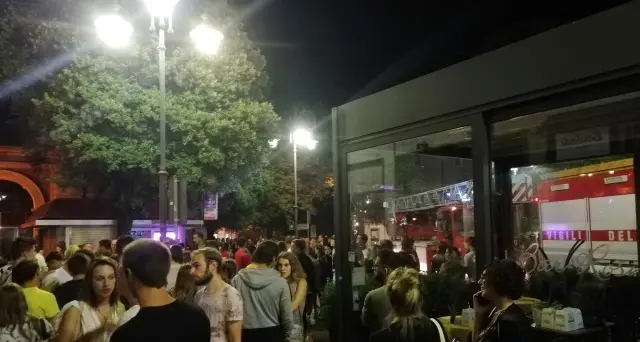 Allarme incendio al cinema Evacuate oltre 200 persone