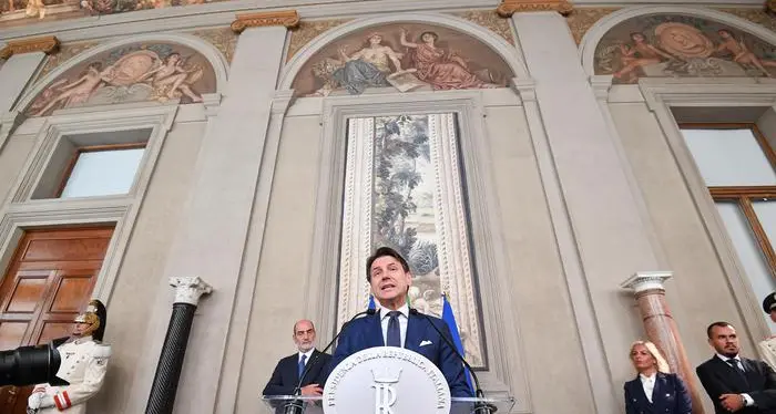 Per il governo Conte-bis è già toto-ministri, da Minniti a Martina, Fraccaro confermato