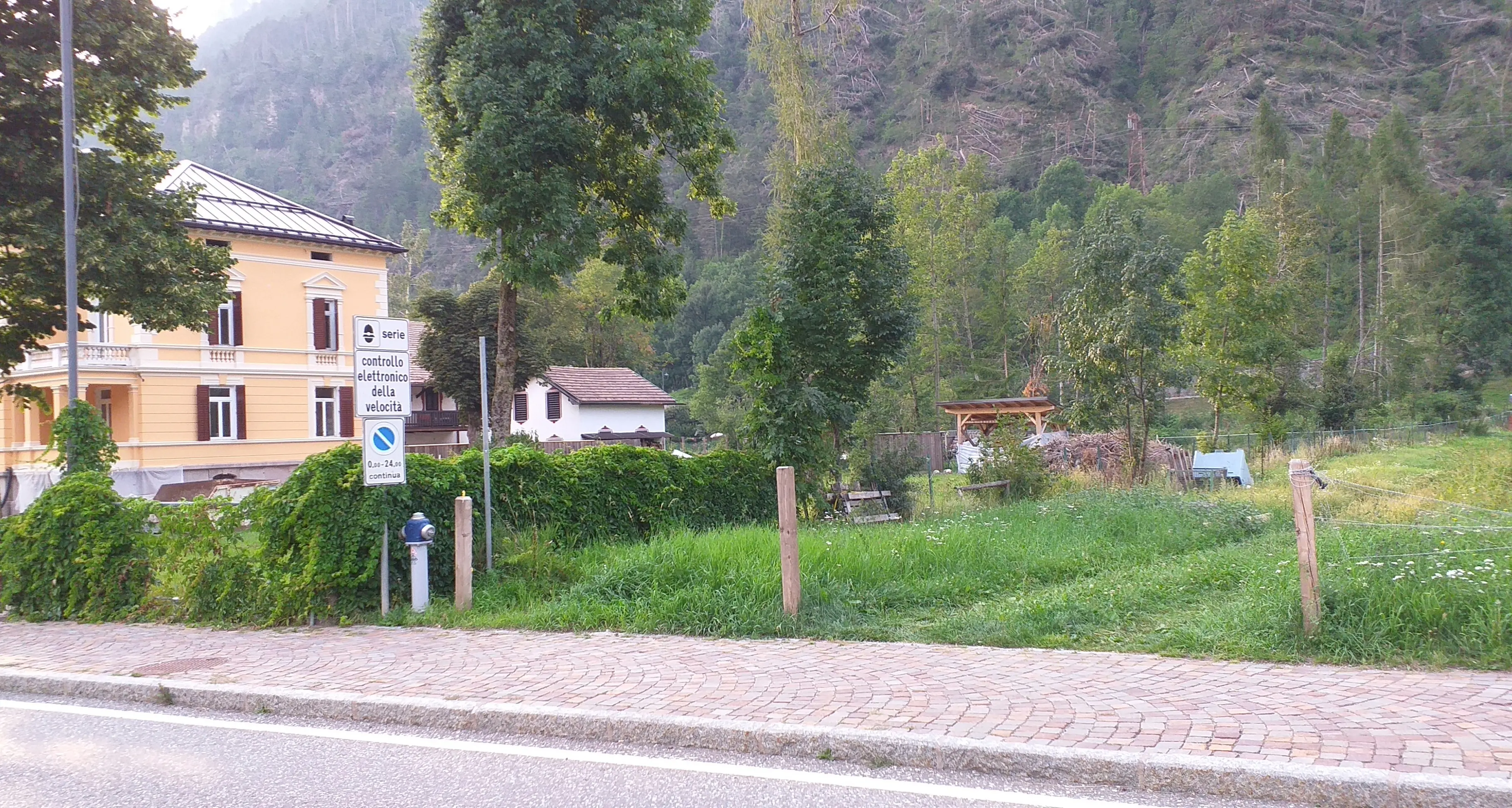Ziano, ecco il parcheggio per Villa Flora con deroga al Prg