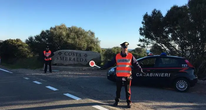 Sardegna, stanza degli orrori bimbo fa arrestare i genitori