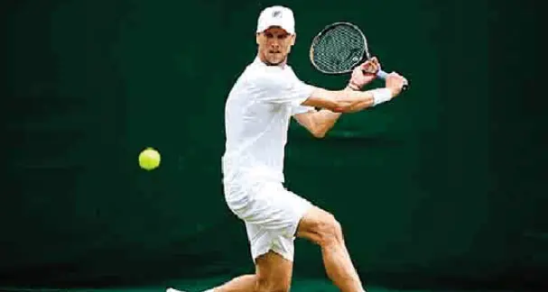 Wimbledon, grande impresa di Fabbiano Ha eliminato in 5 set Tsitsipas