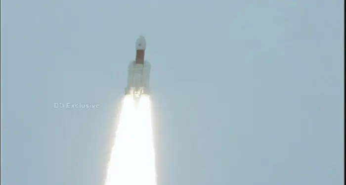 Gli indiani puntano sulla Luna modulo di sbarco lanciato oggi (dopo le cerimonie propiziatorie)