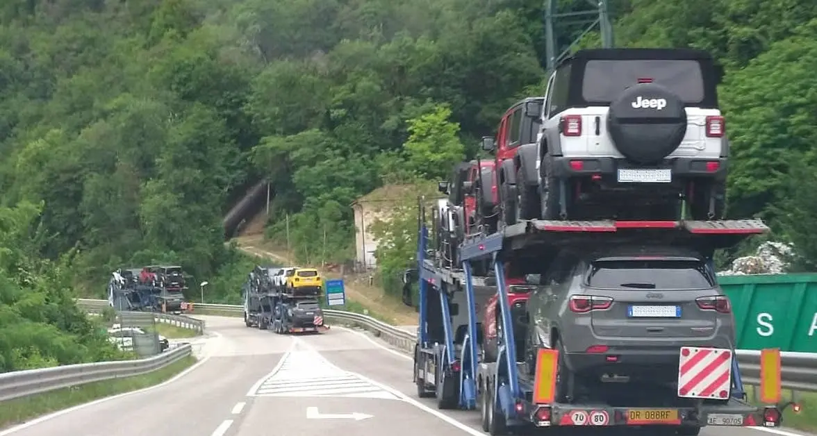 Jeep Camp, in arrivo i Tir che trasportano i fuoristrada