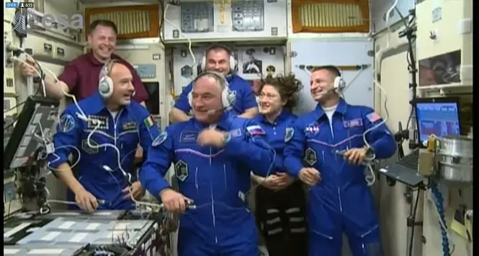 L'astronauta italiano Parmitano ha raggiunto la stazione spaziale sarà comandante per 200 giorni
