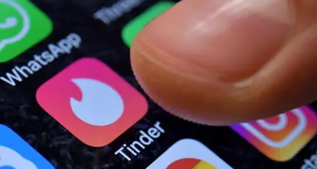 Su Tinder il pulsante \"panico\" se l'incontro galante rischia di diventare pericoloso