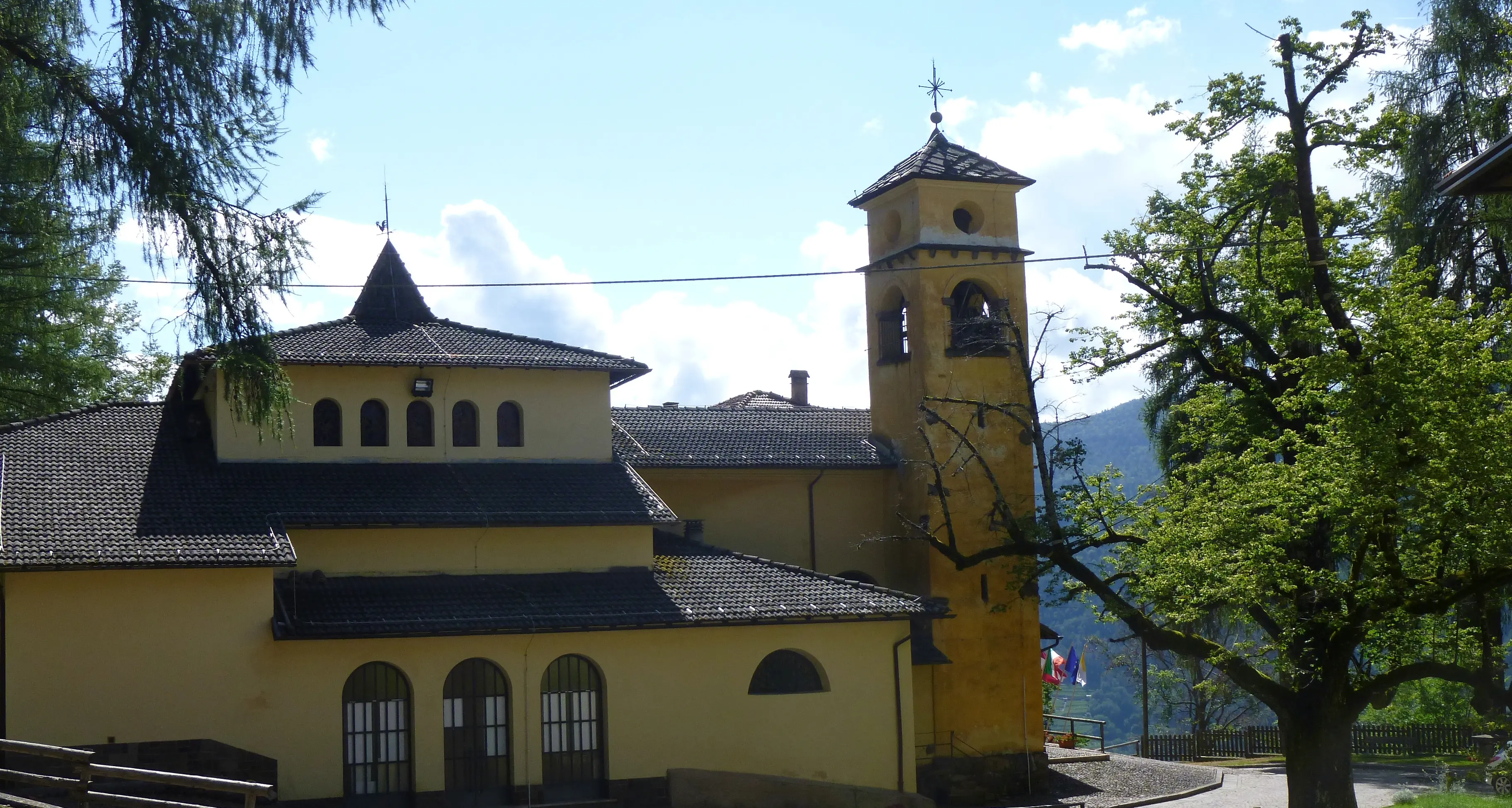 Furti al santuario di Segonzano scassinate le \"macchinette\": i carabinieri denunciano il ladro