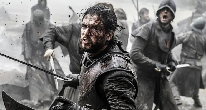 Trono di Spade, fan in rivolta Ultima stagione deludente «Fatela riscrivere da autori migliori»