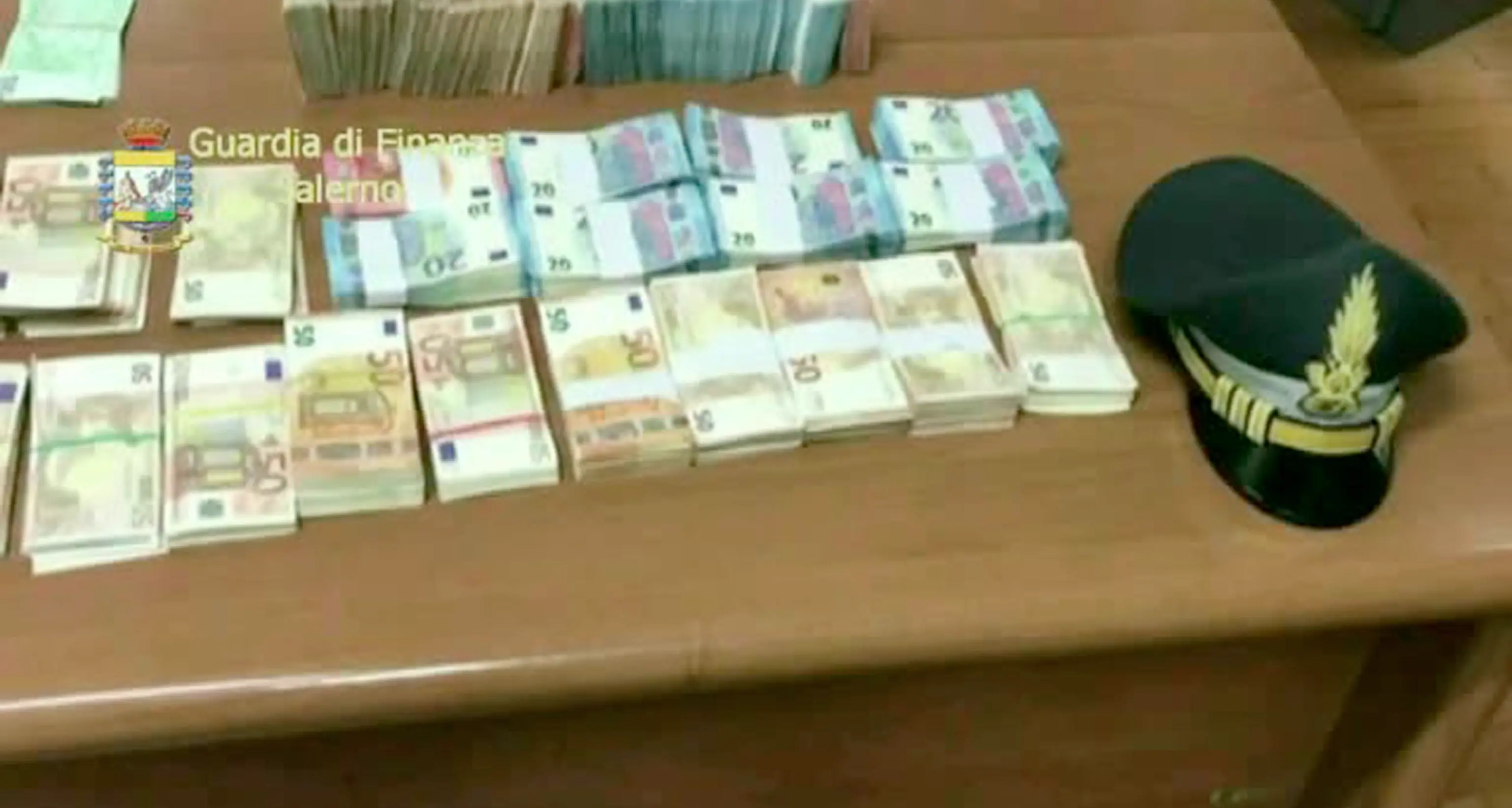 Giudici tributari corrotti evasi 15 milioni di tasse