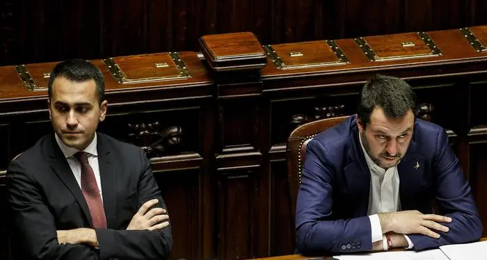 Europee, scontro nel governo Di Maio: Salvini crea tensione sociale Salvini: «E lui non tutela i lavoratori»