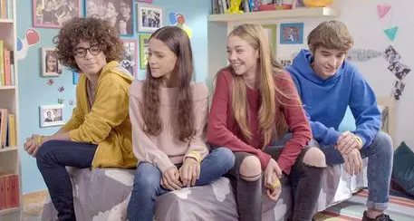Jams, prima serie teen su molestie ai minori