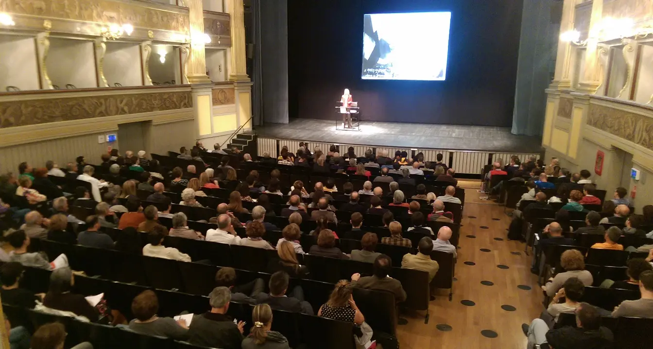 Il Teatro Sociale festeggia i primi due secoli di vita nel nome di Mazzurana