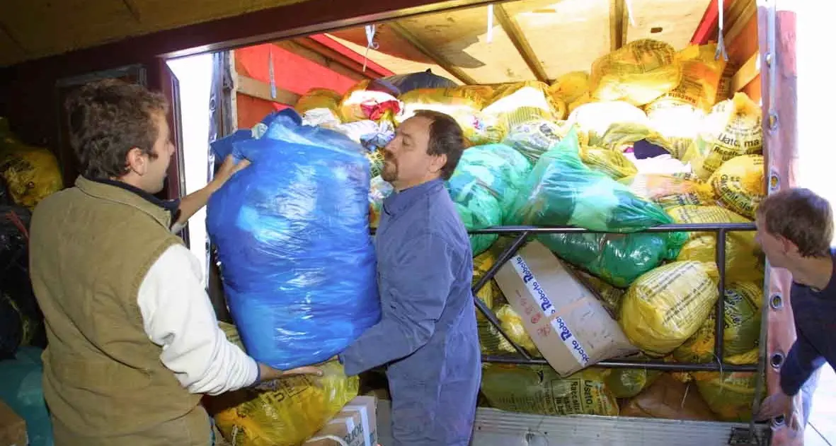 Abiti usati, riprende la raccolta alla Caritas in via Giusti a Trento
