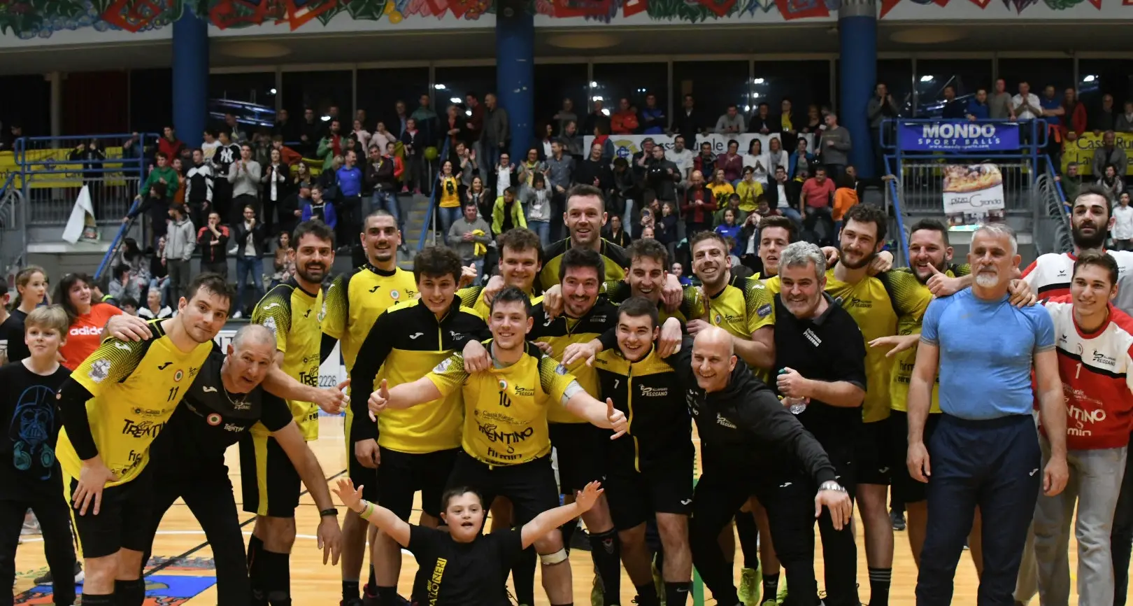 Il Pressano di pallamano fa l'impresa: Conversano ko ora la finale con Bolzano