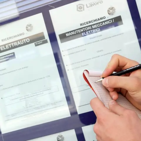 L'Istat taglia le stime del Pil E la disoccupazione sale