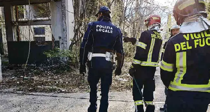 I cittadini diventano sentinelle del quartiere \"Armati\" di smartphone contro degrado e crimini