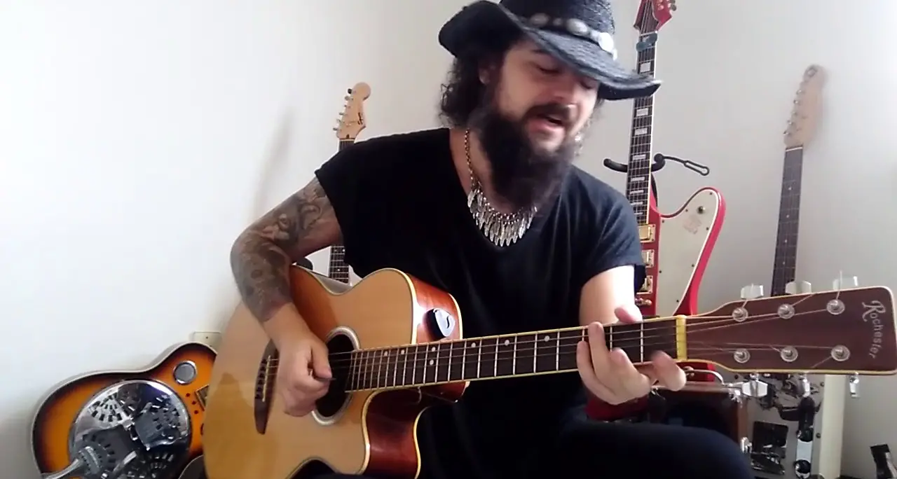 Il blues rock argentino di Demian Dominguez domenica 5 al Trento Alta Bistrot