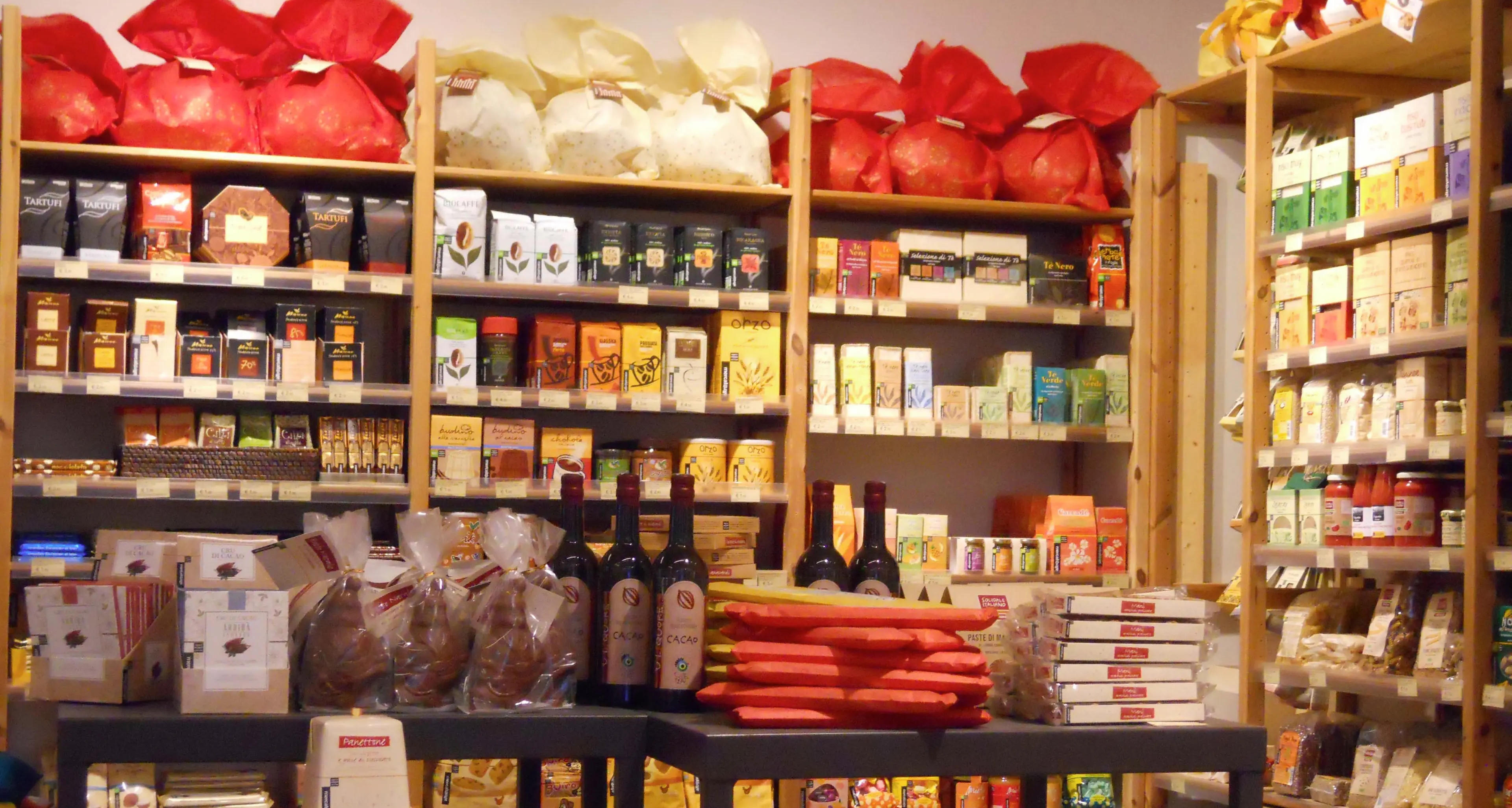 Commercio equo e solidale Mandacarù festeggia i trent'anni