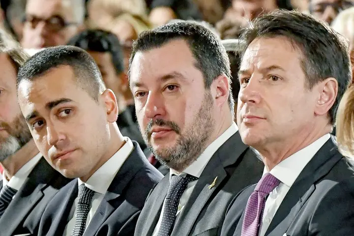 Conte, Salvini e Di Maio sull’altalena del Pil