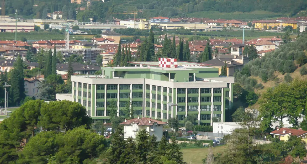 Arco, riaprire il punto nascita? La giunta studierà i dati degli ultimi anni, ma «è difficile»