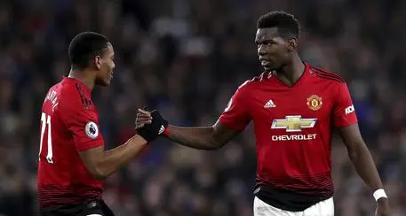 La Juve avrebbe offerto allo United Dybala e Sandro per Pogba