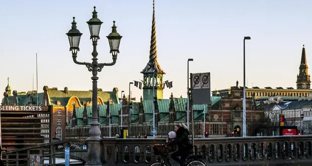 Copenhagen, prima capitale a zero emissioni grazie alla bici