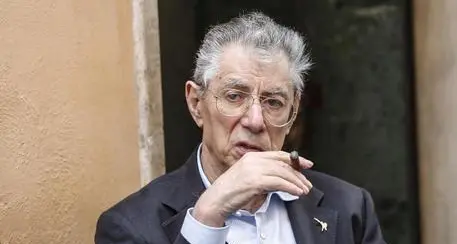 Bossi dimesso da ospedale Varese