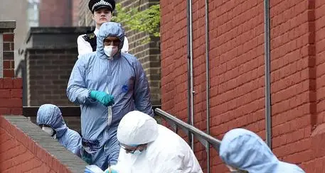 Due 17enni accoltellati a morte a Londra e Manchester