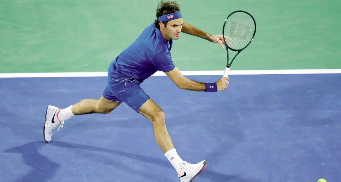 Federer batte Tsitsipas a Dubai e conquista il 100° titolo Atp