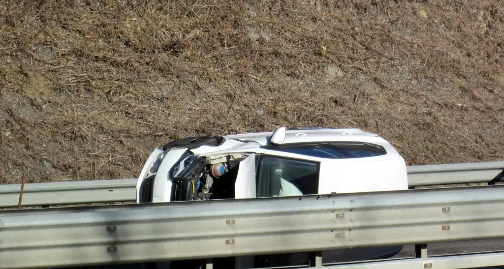 Scontro tra due auto in Valsugana Tre persone in ospedale