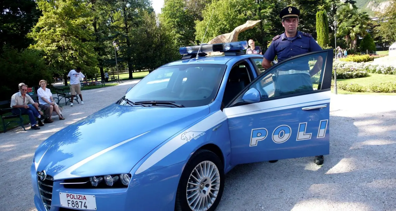Denunciato un 17enne in bici con 3,5 etti di marijuana